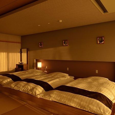 ホテルKosensou 諏訪市 エクステリア 写真