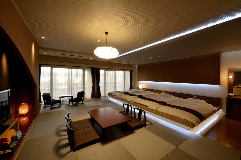 ホテルKosensou 諏訪市 部屋 写真